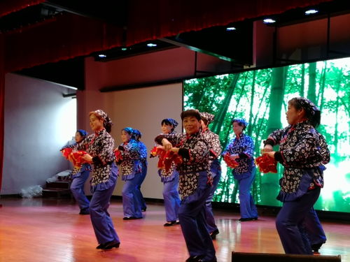 芳華綻放 巾幗禮贊——記“三八”國際婦女節文藝匯演